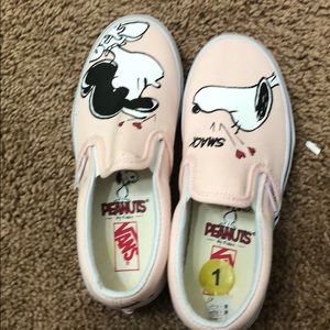 Vans snoopy slip on